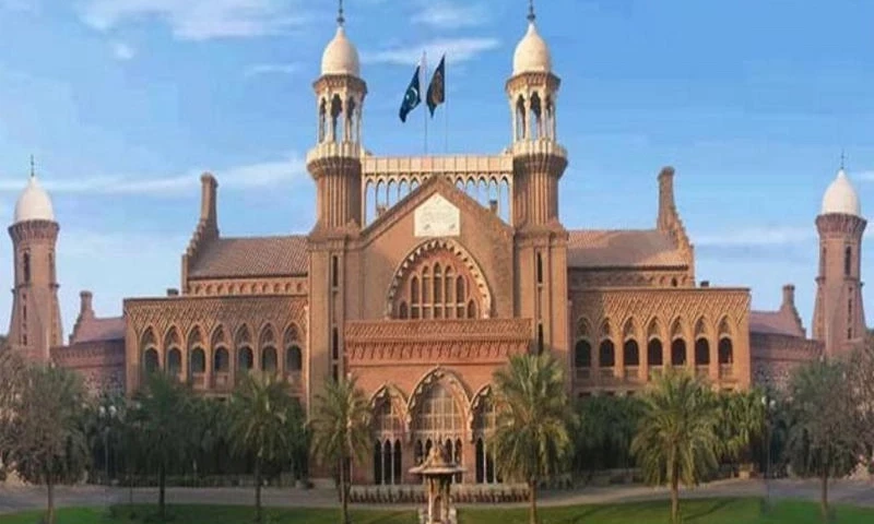 LHC orders arrest of all non-licensed drivers immediately