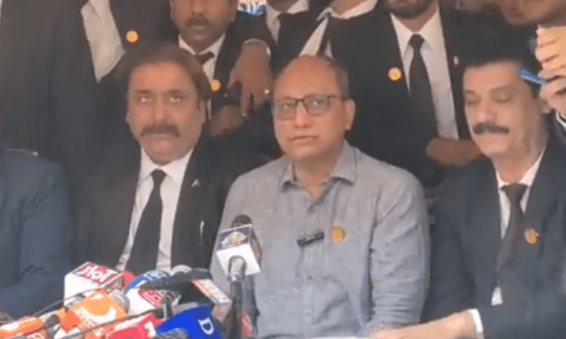 Saeed Ghani calls Nawaz Sharif &lsquo;new darling&rsquo;