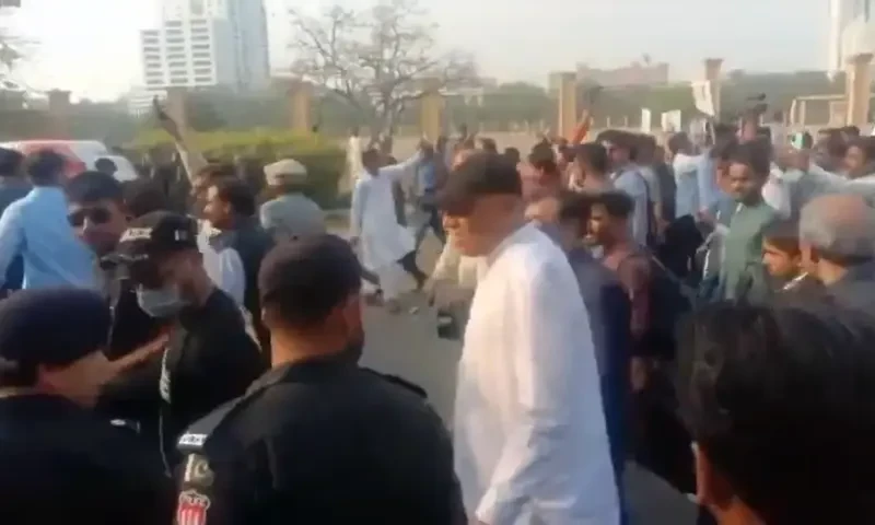 Karachi journalists protest at CM House against Jan Mohammad Mahar&rsquo;s killing