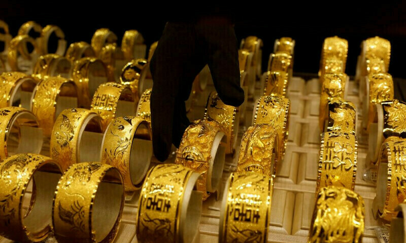 Gold price increases based on international rates