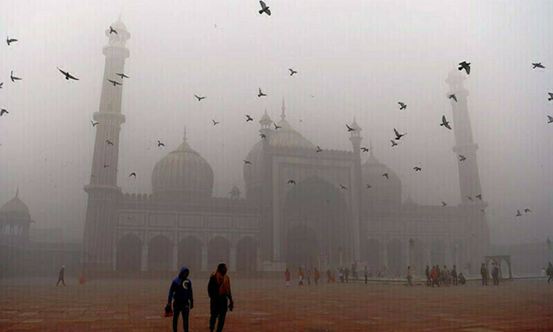Smog: Punjab reviews lockdown measures, plans artificial rain next week