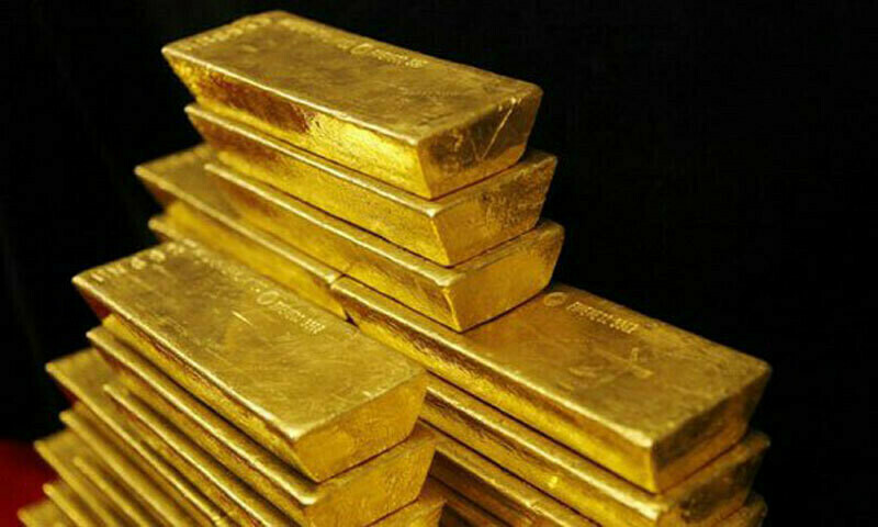 Gold prices decrease by Rs650 per tola