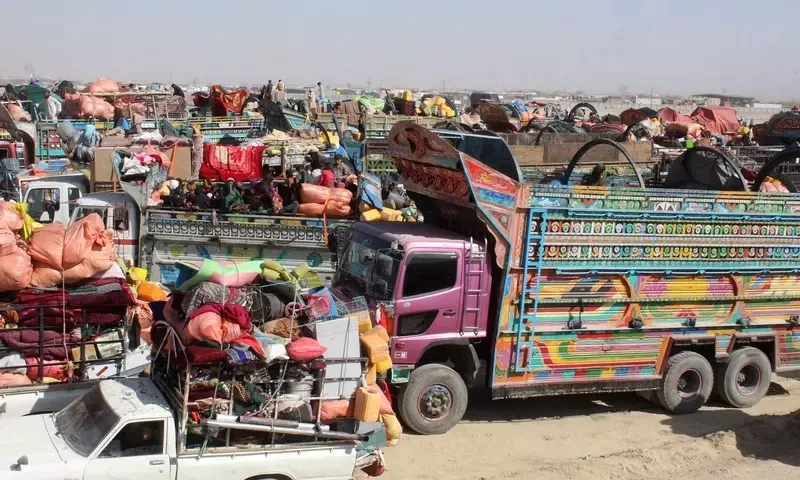 Afghan border trade resumes after Pakistan suspends new visa rule