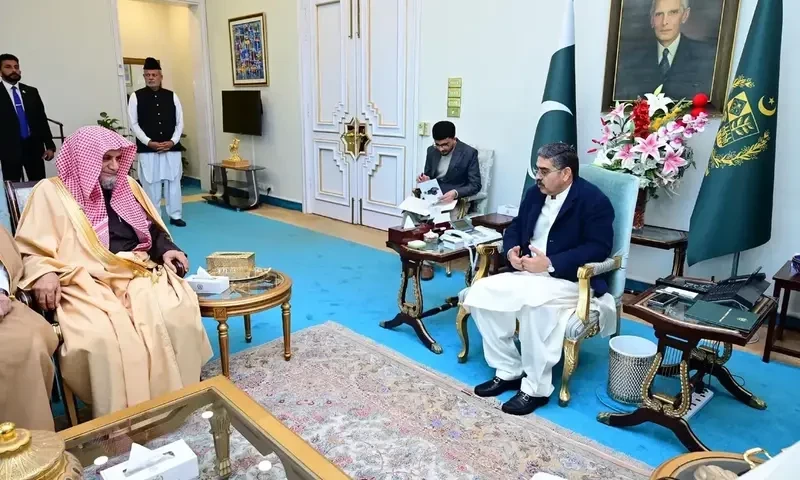 Imam-e-Kaaba appreciates Pakistani expats&rsquo; role in development of Saudi Arabia