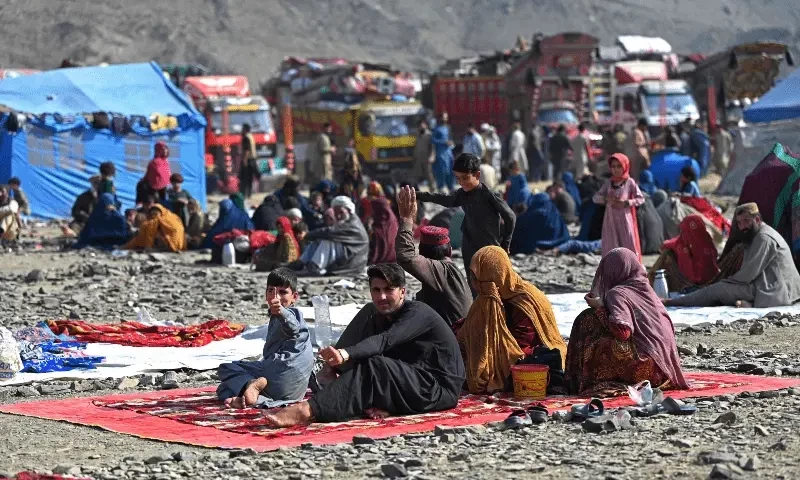 US launches emergency hotline for Afghans immigrants in Pakistan