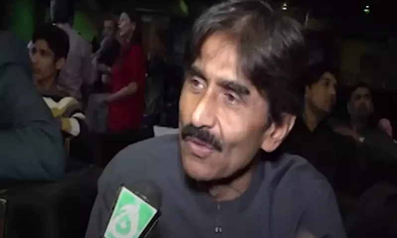 Pakistan cricket will suffer until favouritism ends, says Javed Miandad