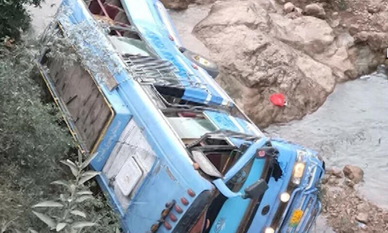 Teacher killed, 15 wounded as school trip bus falls into gorge near Islamabad