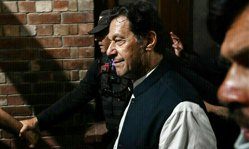 Intelligence report calls for &lsquo;special arrangements&rsquo; to control crowd at Imran&rsquo;s court appearance