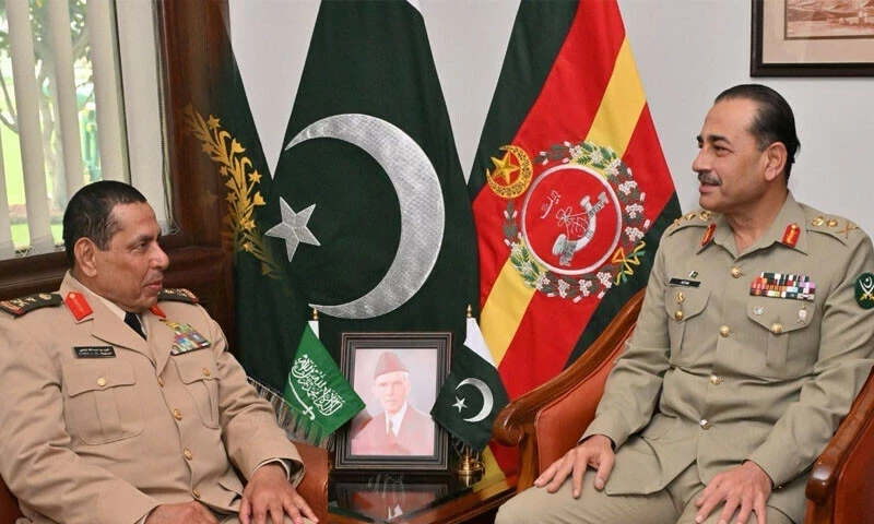 COAS Munir, Saudi Commander discuss defence cooperation, military training