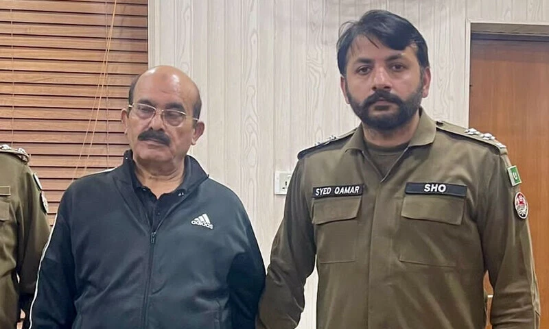 Man arrested for allegedly threatening Lahore policemen