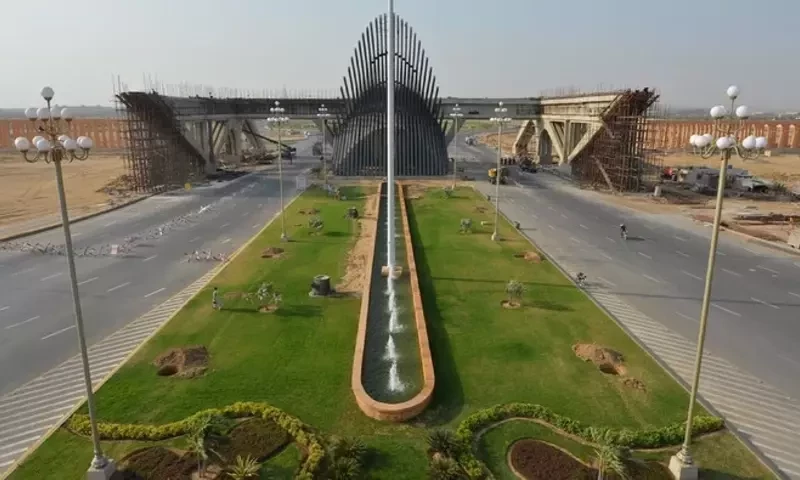 Bahria Town to pay billions as SC declares it defaulted on installments