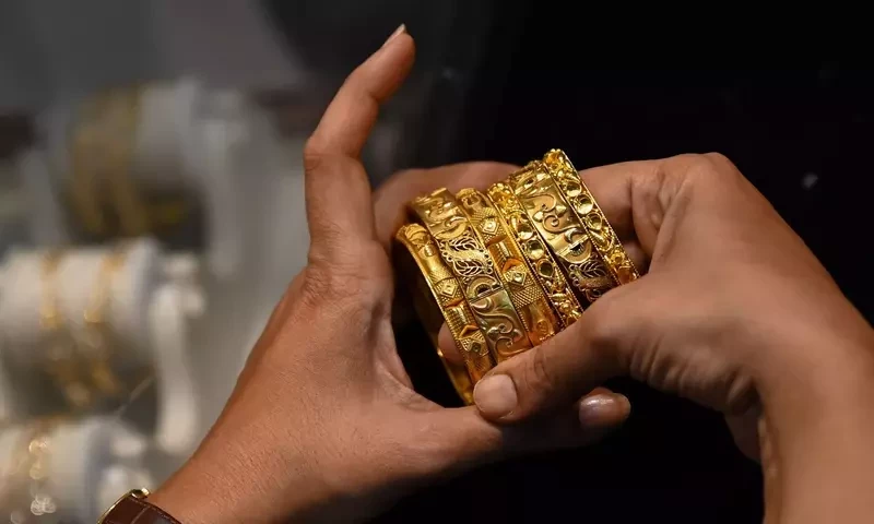 Gold rates stay static at Rs221,000 per tola