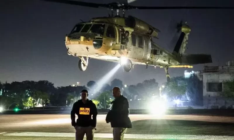 Israel resumes Gaza attacks as truce expires, heavy fighting reported