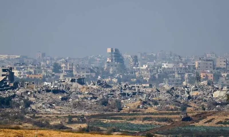 Israel bombards southern Gaza as humanitarian crisis reaches &lsquo;breaking point&rsquo;