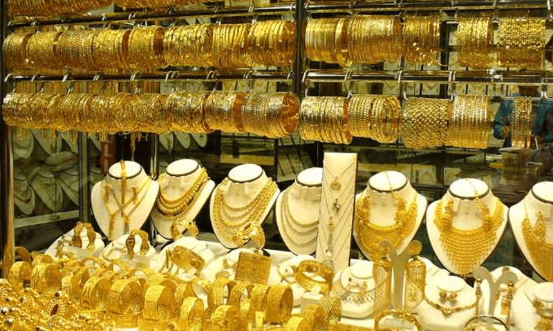 Gold prices per tola in Pakistan see massive fall today
