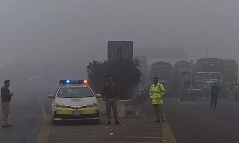 Sections of motorway closed in Punjab due to smog