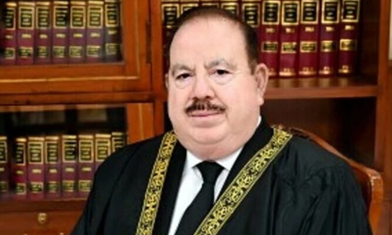 President Alvi appoints Justice Sardar Tariq Masood as acting CJP