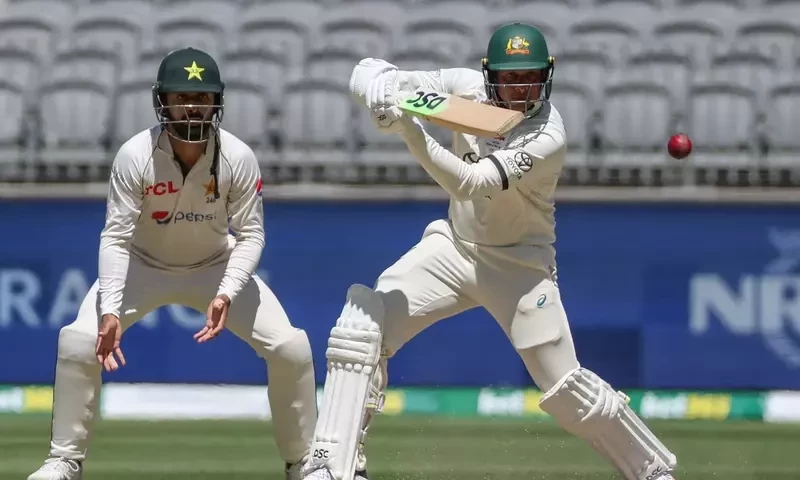 Australia thrash Pakistan in first Test as Lyon achieves milestone