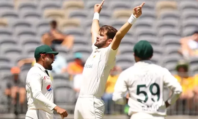 Ravi Shastri thinks Shaheen needs support to spearhead pace attack