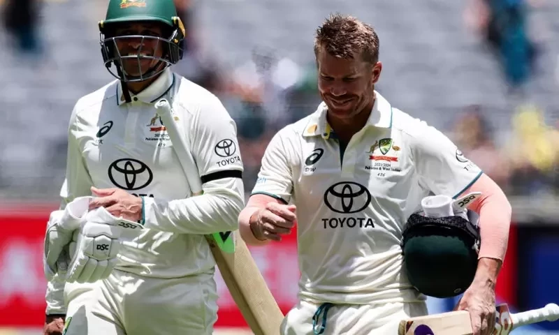 Khawaja insists armband was not political, after ICC reprimand