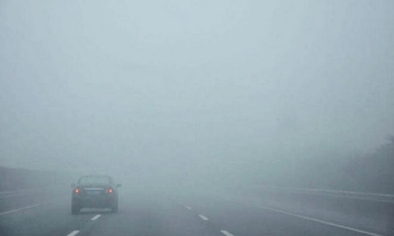Heavy fog in many parts of Sindh and Punjab