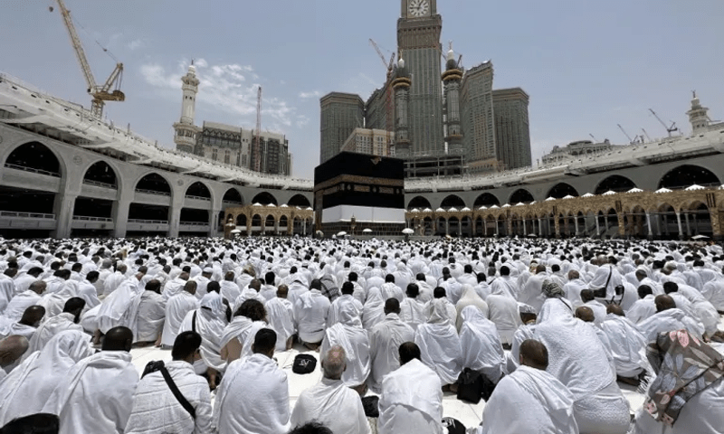 Saudi Arabia officially opens Hajj applications