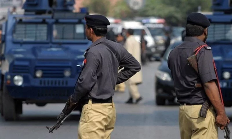 Policeman among four injured in hand-grenade attack in Quetta