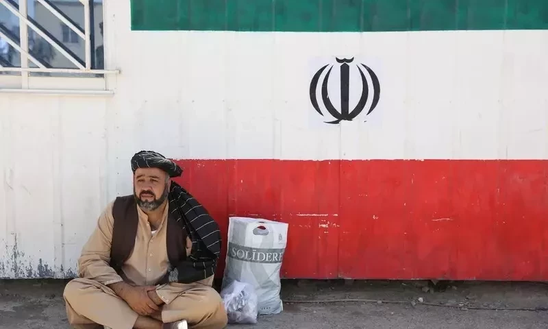 ٰIran bars Afghan vendors from operating in its markets