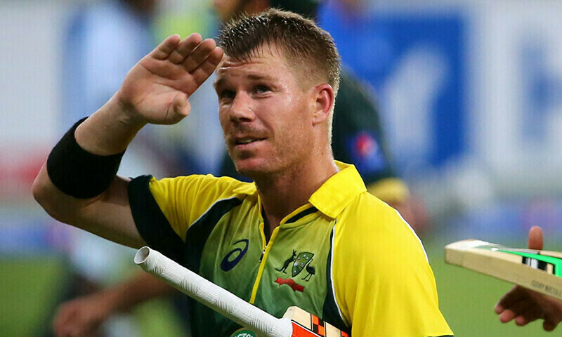 Warner retires from one-dayers as well as Tests