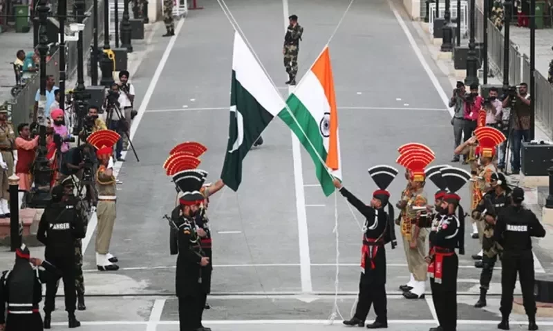 Pakistan, India exchange lists of prisoners, nuclear facilities