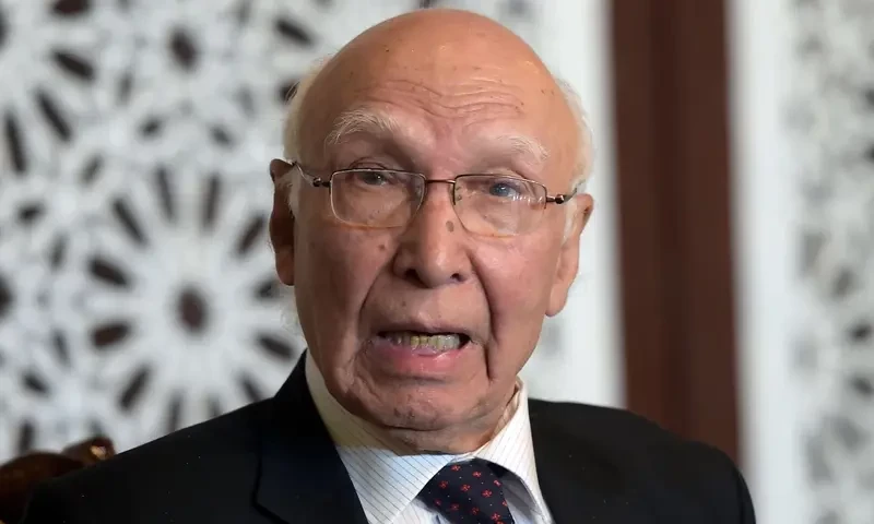Former foreign minister Sartaj Aziz passes away