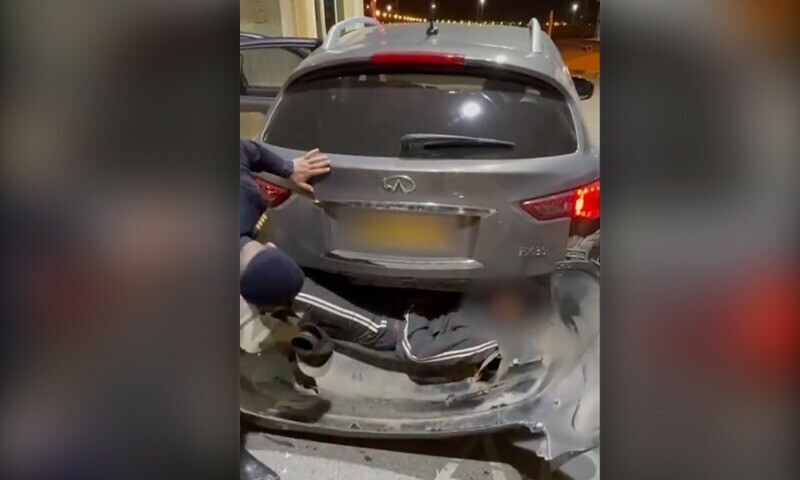 Two men hiding in boxes under vehicles caught at UAE border