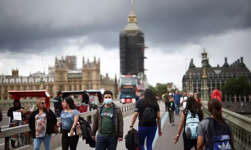 Applications that require English language test in UK