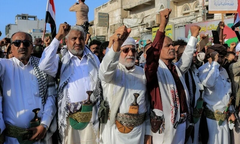 US, UK air strikes pound Yemen as Mideast crisis spreads