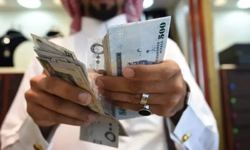 Saudi national writes off debt owed by expat after daughter&rsquo;s plea