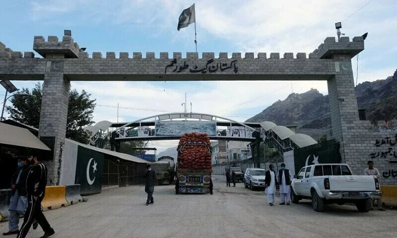 Border dispute strands thousands of trucks at Torkham crossing