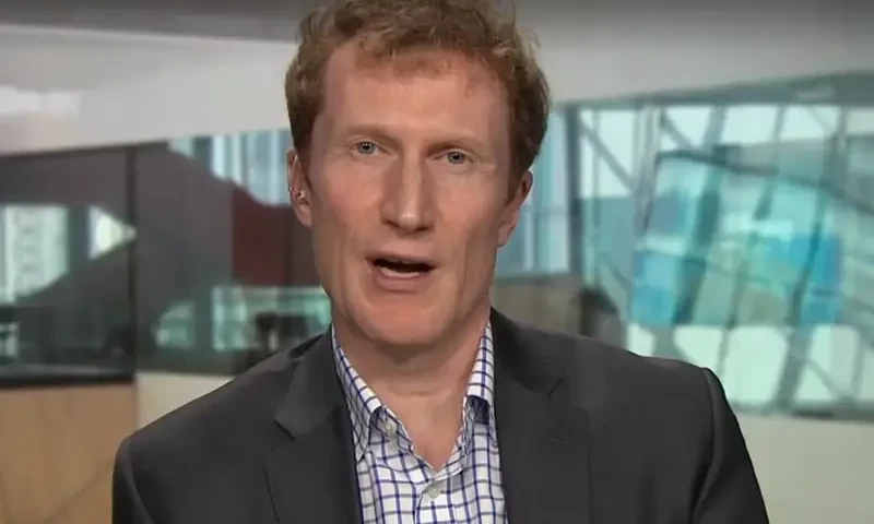 Canada mulls limiting international students flow