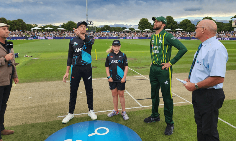 New Zealand dominate Pakistan to go 4-0 up in series