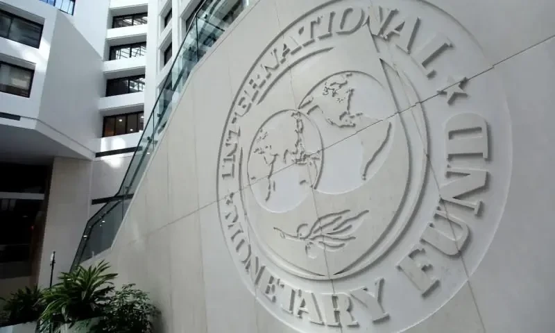 Outlook for Pakistan still challenging, says IMF