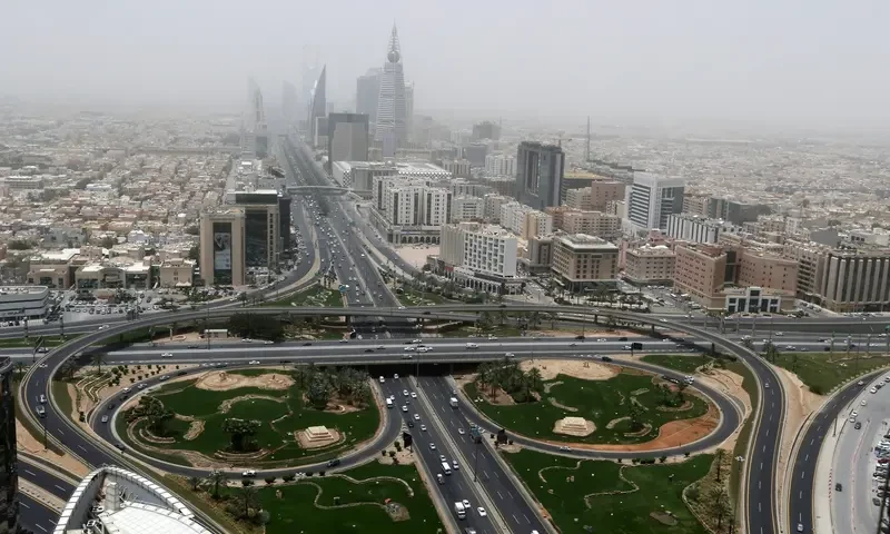 You don&rsquo;t have to pay personal income tax in Saudi Arabia