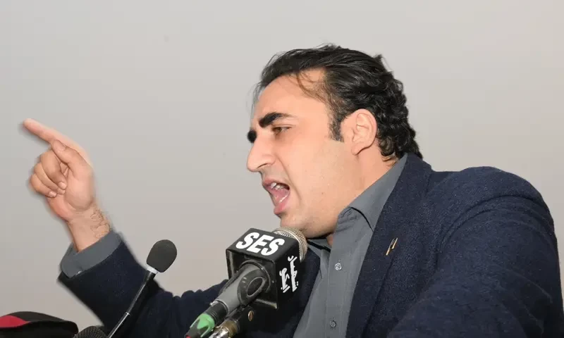 Bilawal offers venues for verbal duel with Nawaz after Shehbaz&rsquo;s challenge