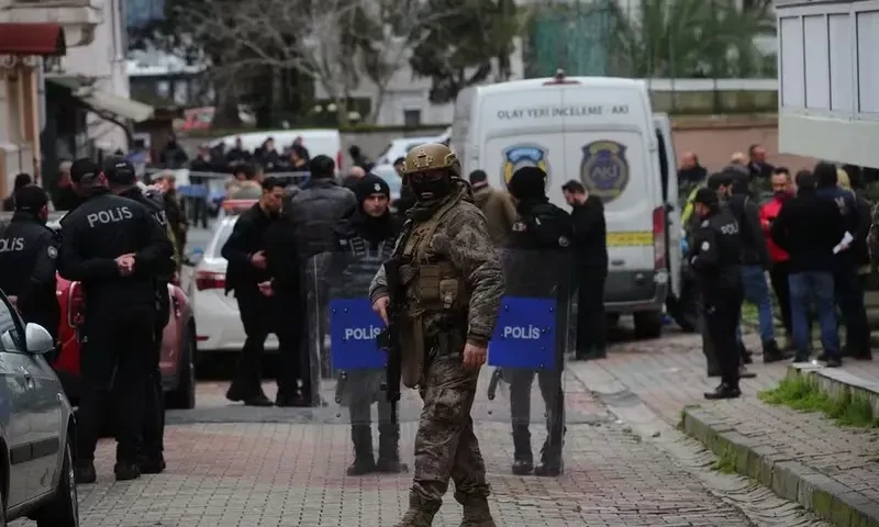Masked gunmen kill one person in Istanbul Catholic church