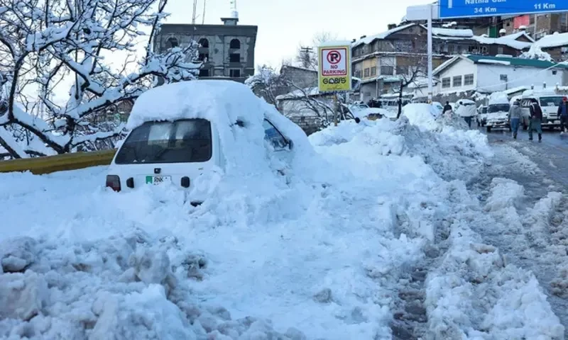 13 tourists&rsquo; facilitation centres set up in Murree to help tourists