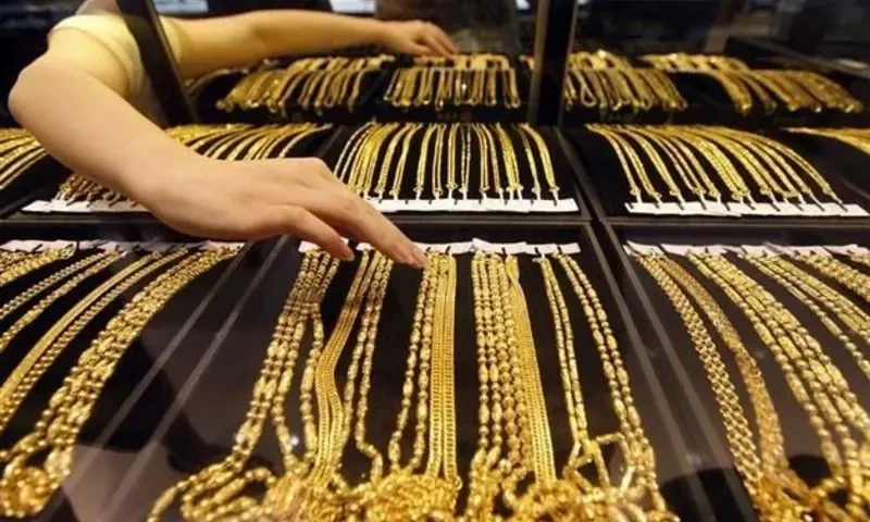 Gold rates marginally up in Pakistan