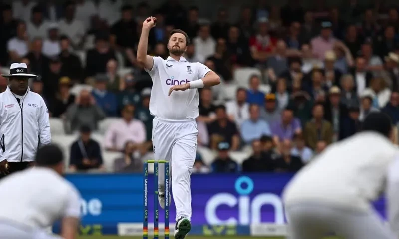 England bring in Robinson, Bashir for fourth India Test
