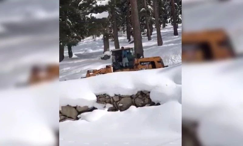 Stranded tourists rescued from Kalam&rsquo;s Pilogah after four days