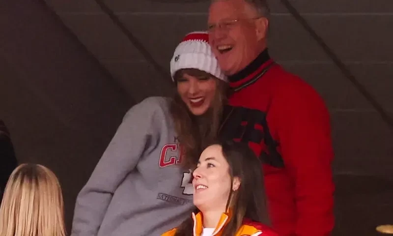 Australian police investigate Taylor Swift&rsquo;s dad over alleged assault