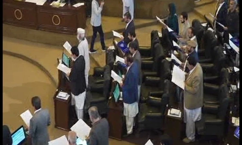 KP Assembly newly-elected members take oath amid ruckus