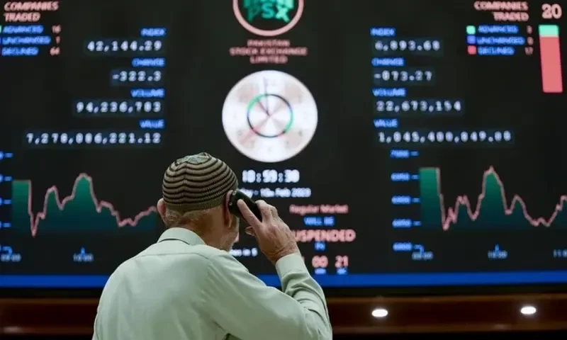 PSX closes in green zone as new govt set to take charge