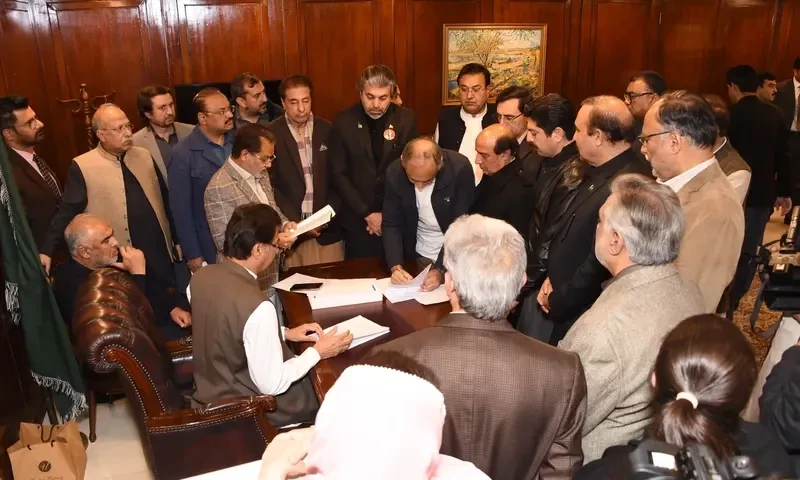 Nomination papers of Shehbaz Sharif, Omar Ayub for PM slot accepted